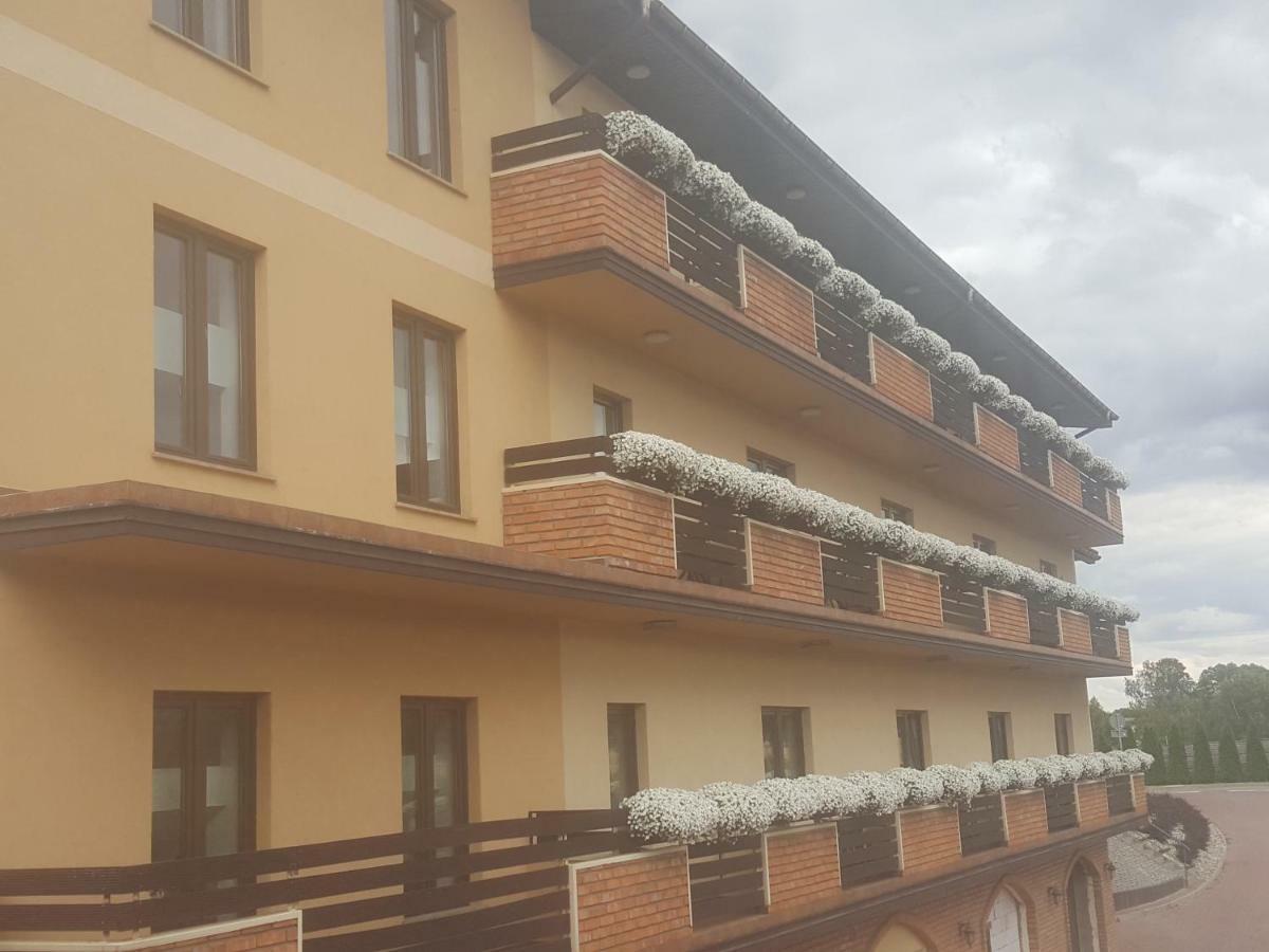 Hotel Fox Wolbórz المظهر الخارجي الصورة